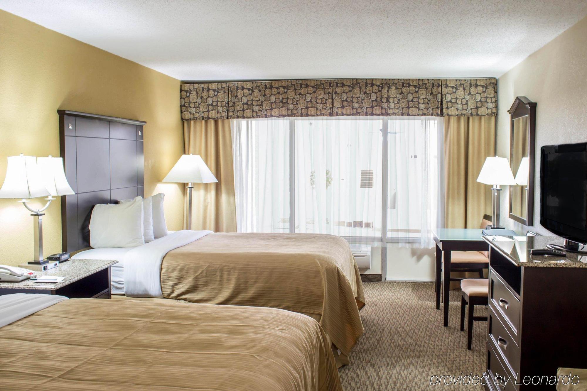 Quality Inn & Suites - Greensboro-High Point Exteriér fotografie